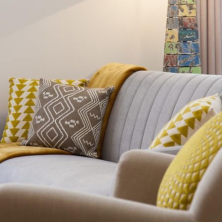 Joivy Downtown Design Apartments Lisbona Esterno foto
