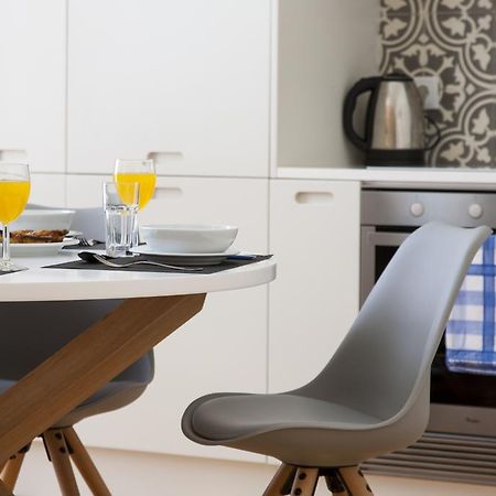 Joivy Downtown Design Apartments Lisbona Esterno foto