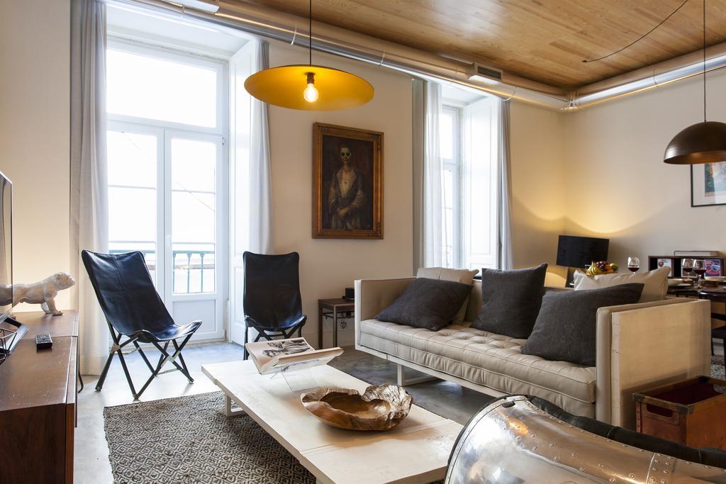 Joivy Downtown Design Apartments Lisbona Esterno foto