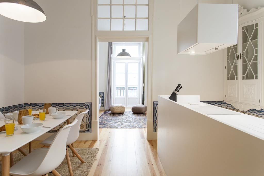 Joivy Downtown Design Apartments Lisbona Esterno foto
