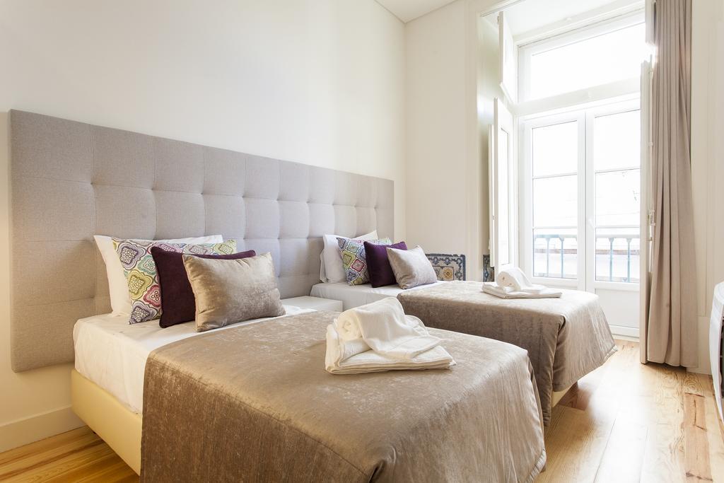 Joivy Downtown Design Apartments Lisbona Esterno foto